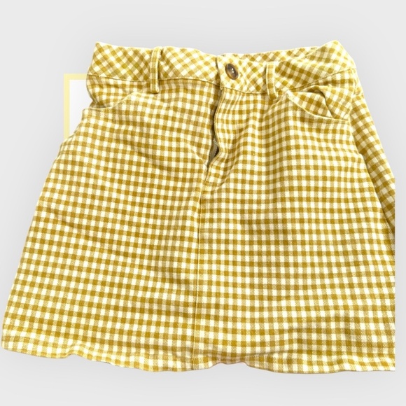 Kendall & Kylie Dresses & Skirts - Kendall & Kylie Yellow Gingham Mini Skirt
